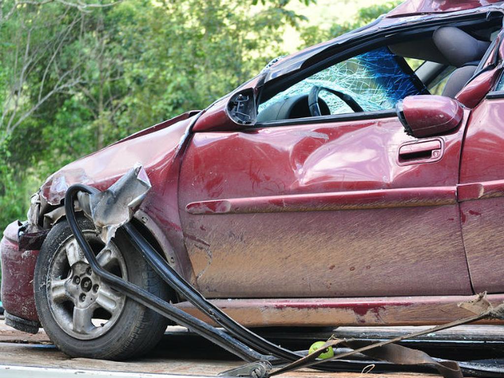 Muchos hemos pedido prestado un coche para salir de la ciudad o para otra situación, pero ¿qué sucede en caso de un accidente? Foto: Pixabay