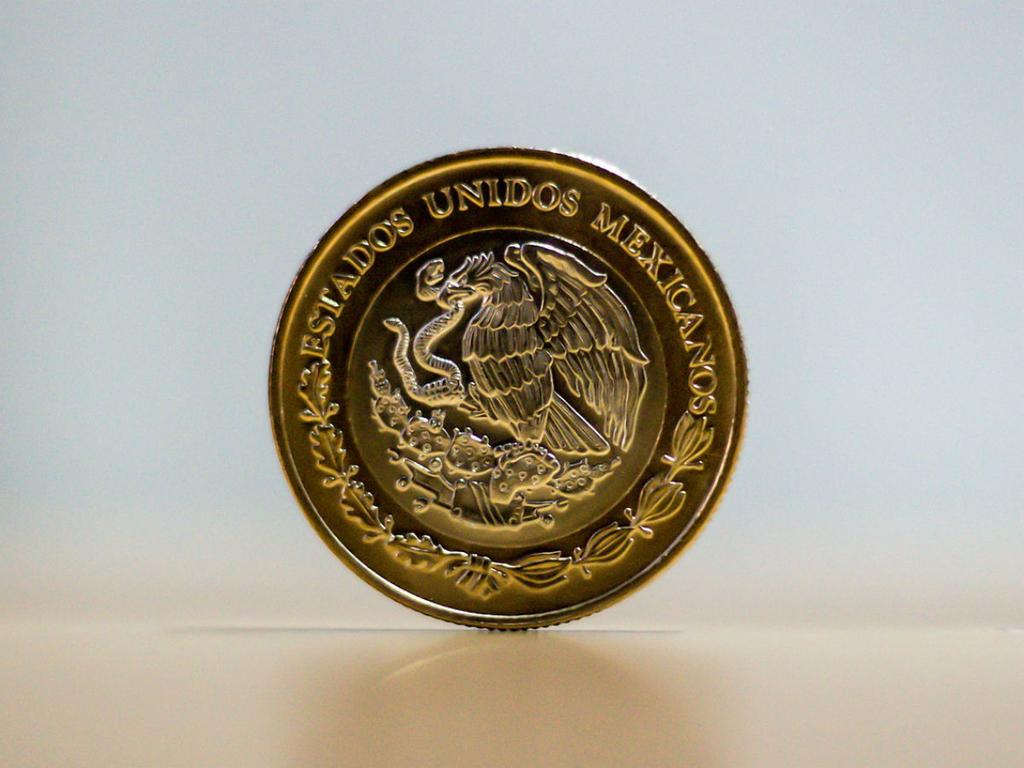 El peso mexicano cayó en el ranking de las divisas más utilizadas en el mundo. Foto: Pixabay 