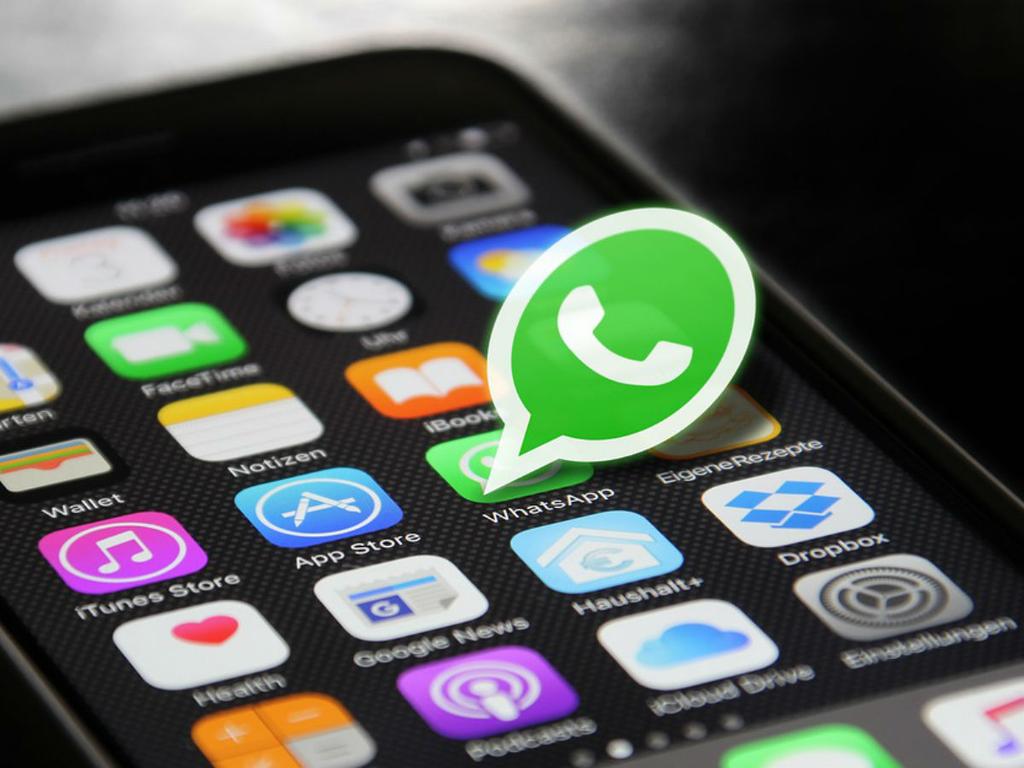 WhatsApp te permite activar la función Contraseña de chats que evitará que espíen tus conversaciones. Esto se puede hacer tanto en teléfonos iOS como en Android. Foto: Pixabay