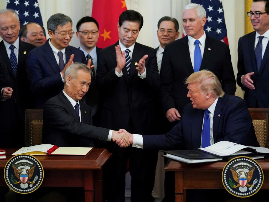 En la Casa Blanca se llevó a cabo la firma de la primera fase del acuerdo comercial entre EU y China. Foto: Reuters 