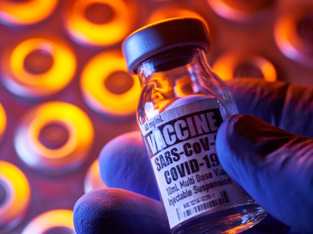 La ANTAD analiza la posibilidad de comercializar la vacuna covid-19 en el país. Foto: iStock 