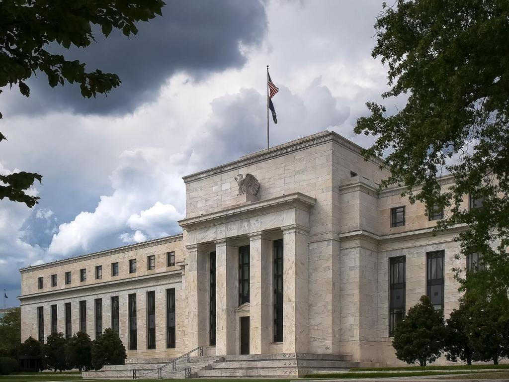 Este miércoles la Reserva Federal (Fed) de los Estados Unidos mantuvo sin cambios la tasa de interés en casi cero por ciento, tal como se proyectaba en los mercados financieros. Foto: iStock 