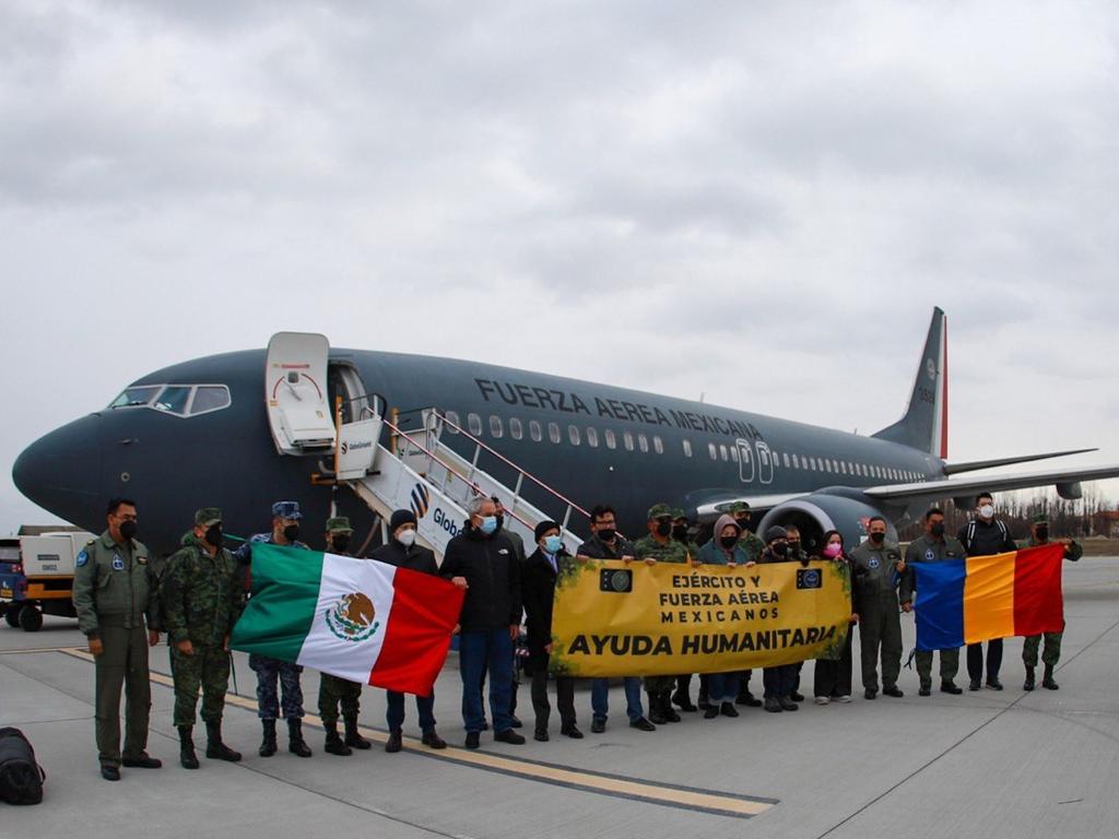 El presidente López Obrador anunció que este lunes 28 de febrero arribó a Ucrania un avión de la Fuerza Aérea para rescatar a los mexicanos que se encuentran en peligro ante los ataques de Rusia. Foto: Twitter @m_ebrard 