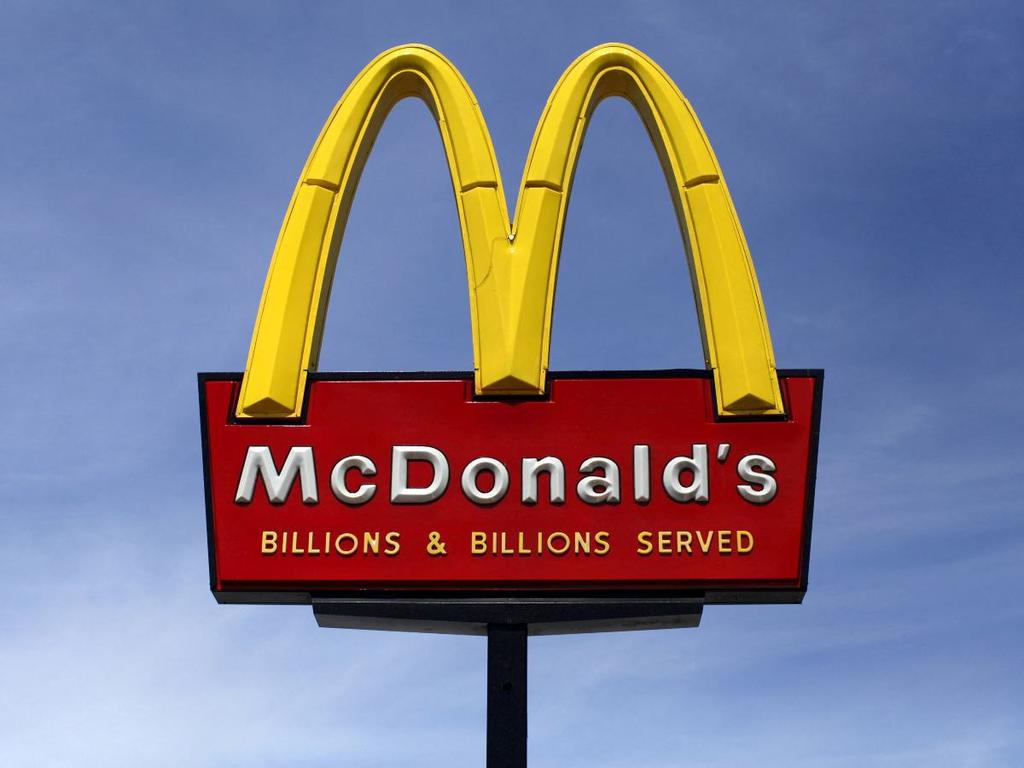 McDonald's dijo que cerrará temporalmente sus 847 restaurantes en Rusia, incluida su icónica ubicación en la plaza Pushkin. Foto: Reuters 