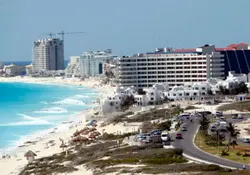 Algunos de los destinos de playa más visitados por turistas internacionales y nacionales fueron Cancún, Riviera Maya, Costa Maya y Cozumel Foto: Getty 