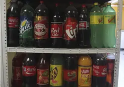 México es el mayor consumidor de bebidas carbonatadas a nivel mundial, con 163 litros per cápita de refresco de cola al año. Foto: Cuartoscuro.