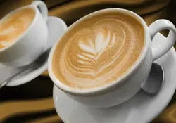 El consumo de café de modo regular –mas no excesivo- se asoció con un 40 por ciento menos de riesgo de carcinoma de hígado. Foto: Photos.com