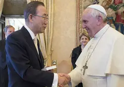 El Papa Francisco dijo el viernes al secretario general de Naciones Unidas, Ban Ki-moon, que el organismo debería hacer más para ayudar a los pobres. Foto: Reuters