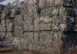 México es uno de los países lideres en el reciclaje de PET y 52% de las botellas que se consumen en el país se reciclan. Foto: Getty.