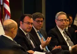 El secretario de Hacienda se reunió en Nueva York con empresarios e inversionistas de EU y Canadá. Foto: Twitter @LVidegaray