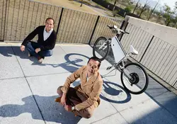El desarrollo tecnológico que implementa Vetelia Electric Bikes nace de un proceso de diseño, en que interactúan ingenieros, diseñadores y expertos en el negocio. Foto: Especial