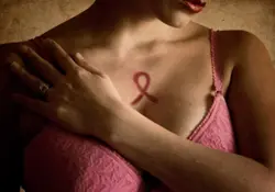 México registra al cáncer de mama como la cuarta causa de muerte por tumores malignos en mayores de 20 años con 7.9 por ciento y la segunda entre mujeres con 15.4 por ciento. Foto: Getty