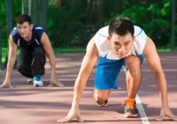 Estudiantes universitarios de China han reportado ganar hasta 490 dólares (3,000 yuanes) al mes, por alquilarse profesionalmente como compañeros para correr. Foto: ThinkStock.