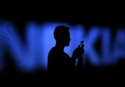 Microsoft comenzó ayer a despedirse de la marca de teléfonos móviles Nokia. Foto: Reuters