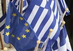 La agencia calificadora de riesgo Standard & Poors revisó el miércoles el panorama crediticio de Grecia a negativo. Foto: Getty