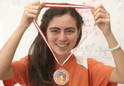 Olga Medrano Martín del Campo es la primera mexicana en ganar la Olimpiada de Matemáticas