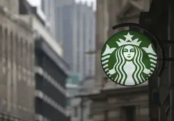 Starbucks celebra el “Mes Mundial de Servicio Comunitario”. Foto: Getty