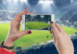 Te presentamos las mejores apps para mantenerse informado del futbol mexicano y hasta del europeo. Foto: Visual Hunt