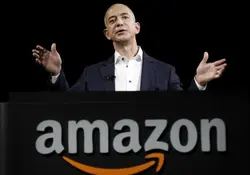 El fundador de Amazon cree que Donald Trump debe aceptar el escrutinio de los medios. Foto: AP