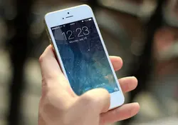 Pese a que el teléfono de Apple lleva muchos años con nosotros, aún tiene funciones escondidas que esperan a ser desbloqueadas. Foto: Pixabay.
