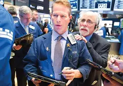 Wall Street cerró con ganancias, en donde el Dow Jones rompió un máximo intradía, al superar los 20 mil 90.29 unidades. Foto: AP