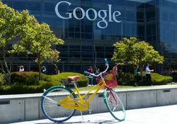 Chloe Bridgewater tiene 7 años y decidió aplicar para trabajar en Google. Foto: Foter.
