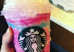 El Frappuccino Unicornio de Starbucks tuvo una breve y desesperada existencia en México. Foto: Especial