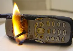 Nuestros dispositivos pueden hincharse o incluso incendiarse si los sometemos a altas temperaturas. Foto: Foter.