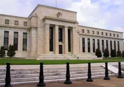 Los funcionarios de la Fed dejaron en claro que sus expectativas básicas apuntan al retorno de un fuerte crecimiento económico. Foto: Reuters