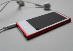Apple descontinuará el iPod nano y shuffle de su línea de dispositivos móviles. Desde hoy, estos dos reproductores de música, ya no están disponibles en la página de la empresa. Foto: Pixabay.