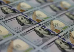  El dólar estadounidense se vende en 18.25 pesos en las principales ventanillas del país. Foto: Archivo