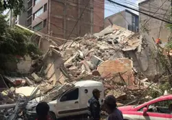  En el terremoto del 19 de septiembre hubo grandes perdidas materiales, como autos u otro tipo de pertenencias de gran valor. Foto: Cuartoscuro