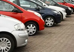 La comercialización de vehículos a escala global descenderá al cierre del año, por factores como el surgimiento de la economía compartida. Foto: Especial.