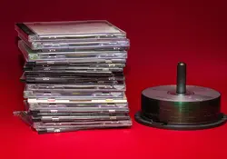 La decisión no es sorpresiva dado el continuo descenso de las ventas de este tipo de discos. Foto: Pixabay