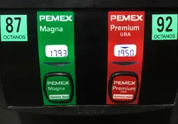 Pemex ya compra al extran­jero el 78.0% de las gasoli­nas y 80.6% del diesel que se venden en México. Foto: Cuartoscuro.