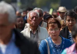 Aumentará a mil 274 pesos pensión de adultos mayores en CDMX. Foto: Cuartoscuro/Archivo.