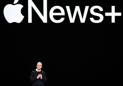 Este lunes en el Evento de Apple, su CEO Tim Cook presentó una transformación en la era digital de los medios de información, para la compañía de tecnología más grande del mundo. Foto: Reuters