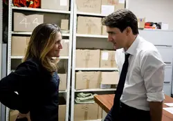 Chrystia Freeland platica con el primer ministro Justin Trudeau. Foto: Reuters