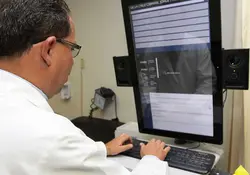 El IMSS aplica nuevas herramientas tecnológicas para facilitar el servicio médico a sus derechohabientes. Foto: IMSS