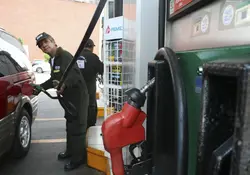 Esto implica que los precios de la gasolina premium podrían disminuir, mejorando la economía de los automovilistas. Foto: Cuartoscuro 