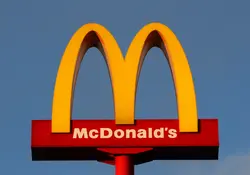 Cada año la cadena de comida rápida Mcdonald's crea 10 mil empleos en todo México. Foto: Reuters.