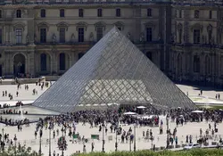 Cierran el museo de Louvre debido al coronavirus
