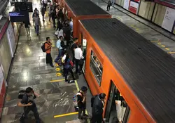 Este martes el Metro reanuda el servicio en toda la línea 1. Foto: Cuartoscuro 