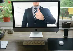 Un videocurrículum es una buena opción ahora que aumentado el trabajo a distancia. Foto: Pixabay
