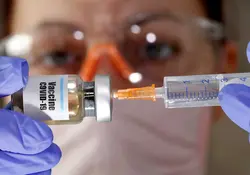 Vacuna de Sanofi y GSK contra covid-19 costará menos de 255 pesos. Foto: Reuters