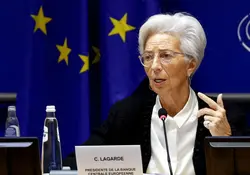 Christine Lagarde advirtió que la alerta de rebrote de COVID-19 representa un claro deterioro para la economía. Foto: Reuters 