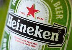 La cervecera de Heineken Mexico apoyará a proteger el traslado la vacuna de covid-19. Foto: iStock 