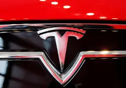 Las apuestas bursátiles de Tesla avanzan cerca a los 50 mil millones de dólares en el valor del mercado bursátil. Foto: Reuters 