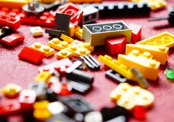 Lego fabricará bloques con plástico reciclado. Foto: Pixabay