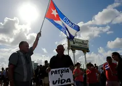 Miles de cubanos decidieron salir a las calles de La Habana el pasado domingo, el objetivo fue protestar de manera pacífica por la libertad y el progreso de la economía. Foto: Reuters 